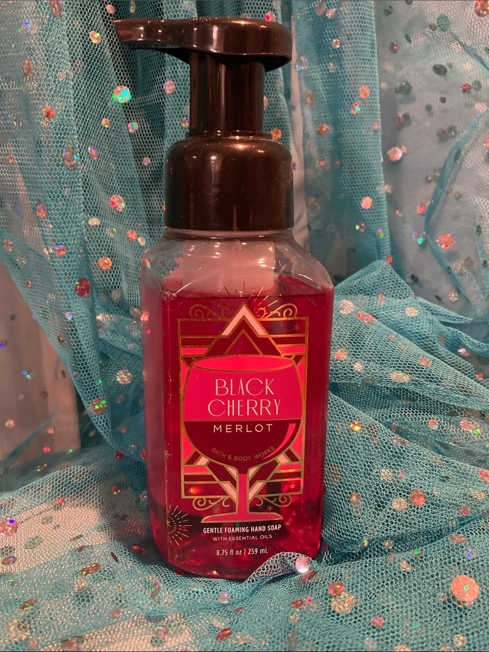 Bath and body works black cherry merlot foaming hand soap